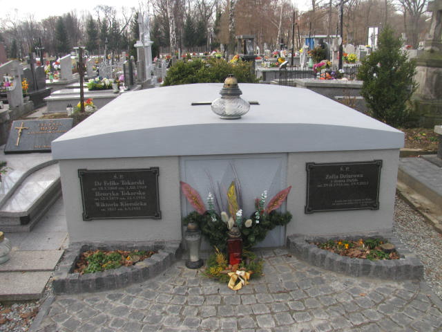 Grób Wiktoria Kiernicka