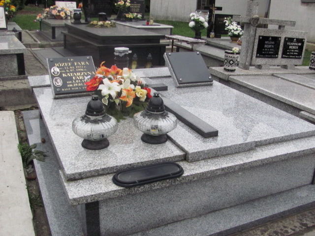 Grób Katarzyna Fara